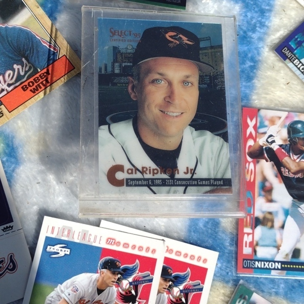 Baseball Card Lot - Picture 2 of 3